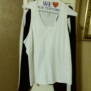 Set workout shirt and pants.